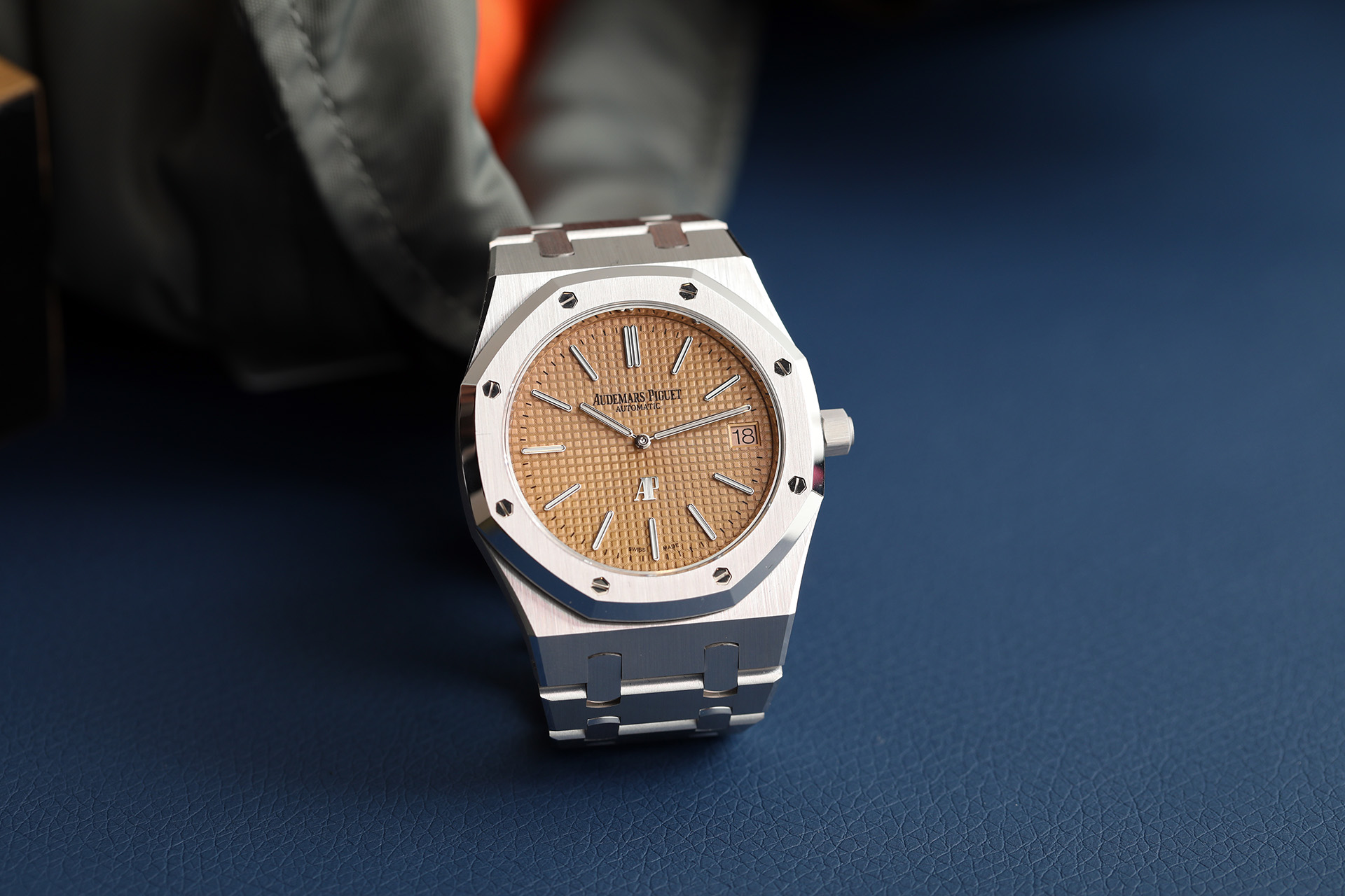 audemars piguet royal oak jumbo extra thin 15202BC sihh 2019