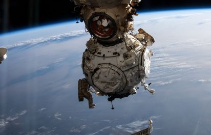 Russian-spacewalkers-Anton-Shkaplerov-and-Pyotr-Dubrov-3