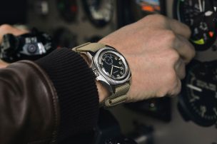 Longines-Pilot-Majetek-L2-838-4-53-8-cockpit-cover