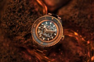 Rado-Captain-Cook-High-Tech-Ceramic-Skeleton-R32148162-01