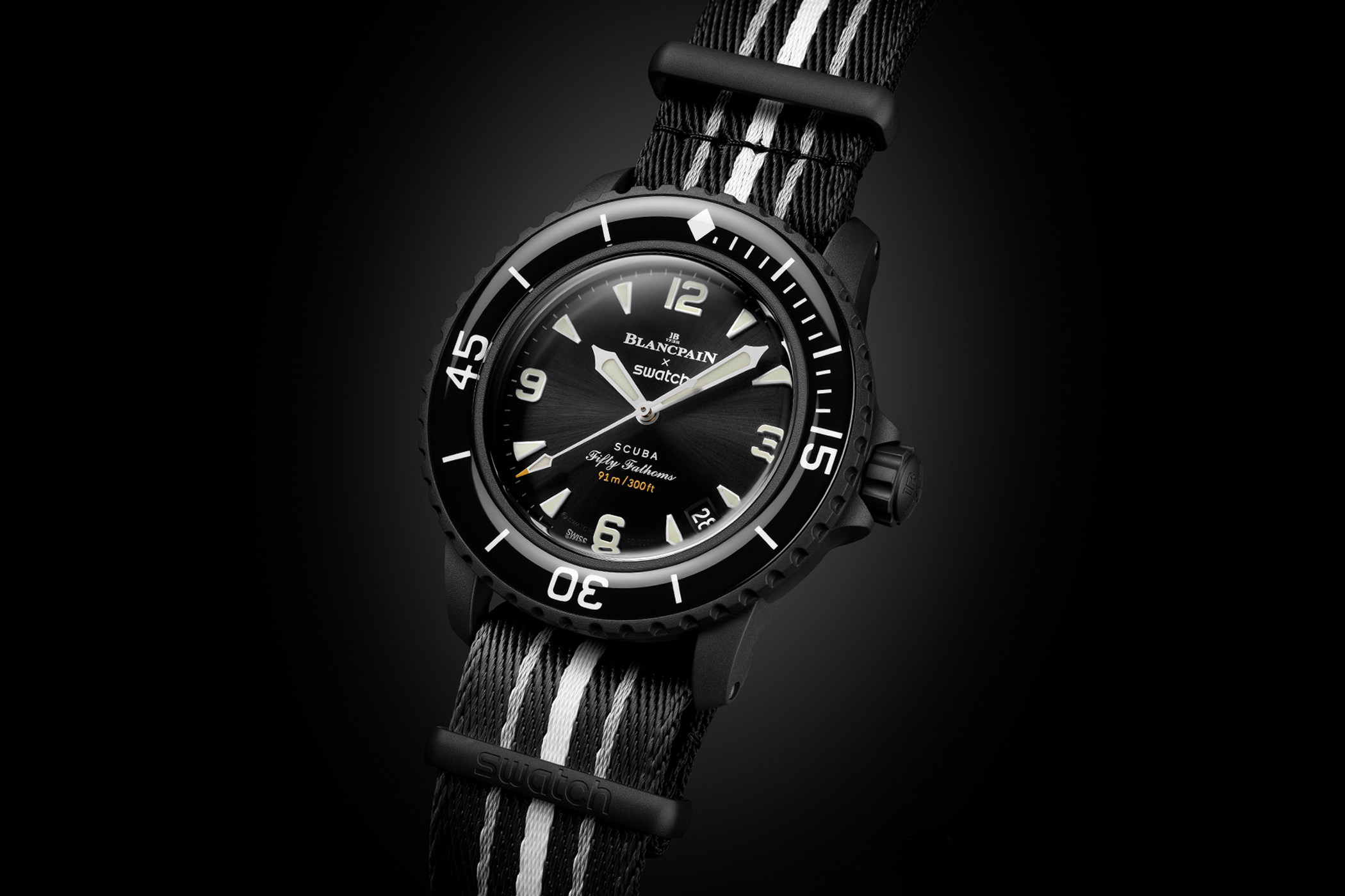 blancpain-x-swatch-ocean-of-storms-so35b400-frontside