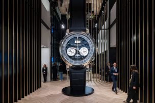 watches-wonders-2024-highlights-a-lange-soehne-datograph-lume-perpetual