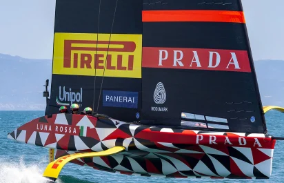 panerai-luna-rossa-collection-boat-cover