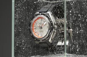 zenith-defy-extreme-diver-silvery-white-ref-03-9300-3620-51-i002-frontal