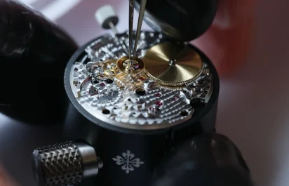 block-2-patek-philippe-watches-service-nautilus-movement