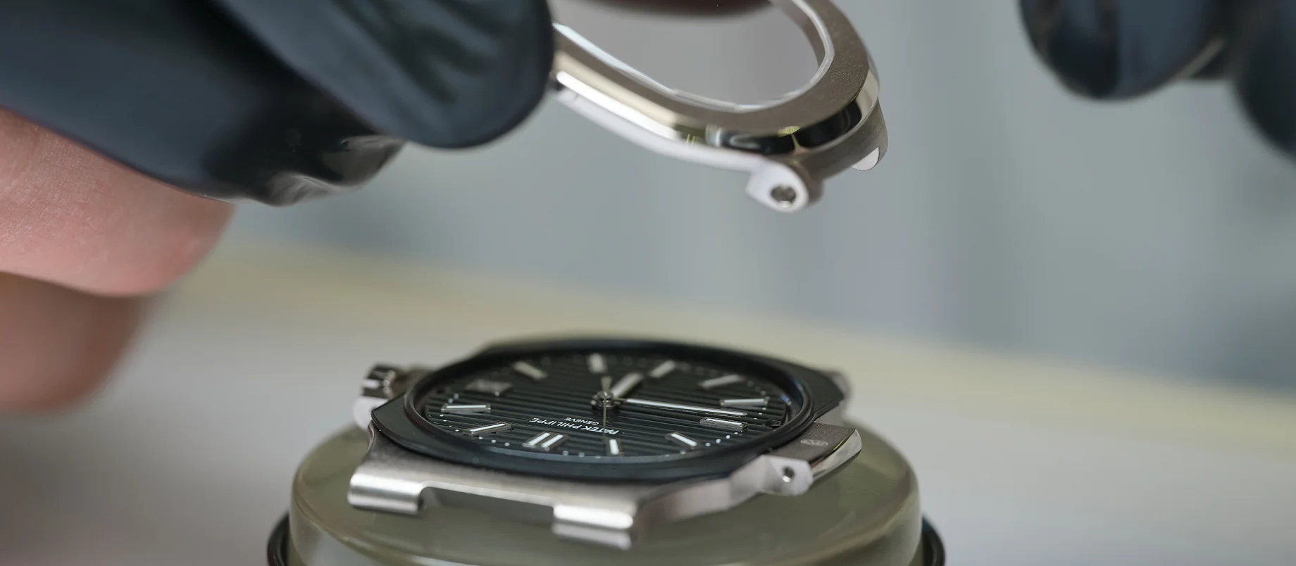 Patek Philippe Uhren – Nautilus 5811G: Qualitätskontrolle