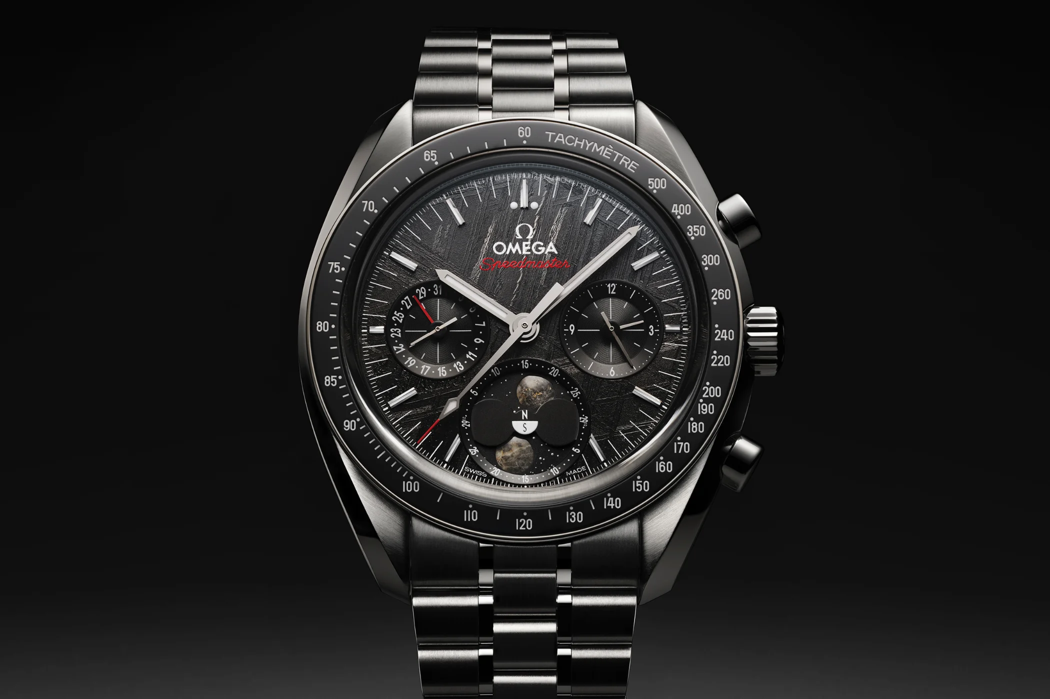 omega-speedmaster-moonphase-meteorite-30430435201001-front