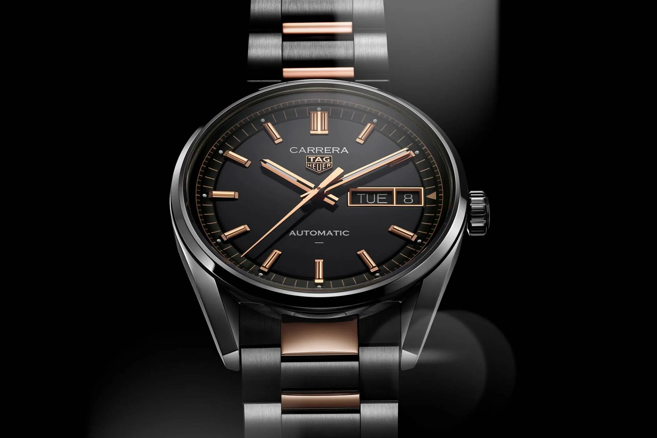One of the six new TAG Heuer Carrera Day-Date models presents itself with steel and rose-gold aesthetic