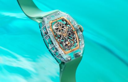 richard-mille-rm-75-01-flying-tourbillon-sapphire-transparent-cover