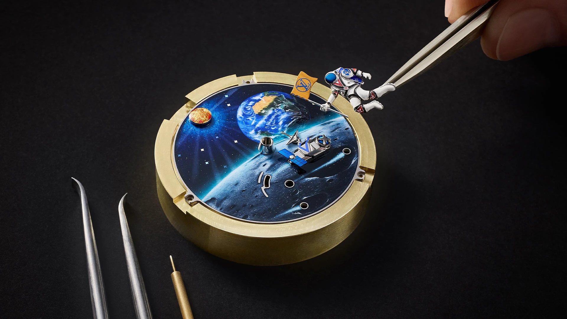 Automats from Louis Vuitton - Assembly of the Tambour Taiko Galactique