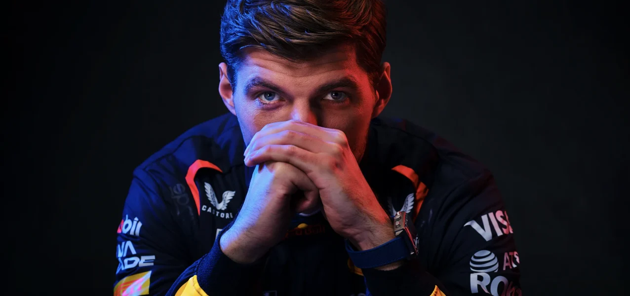 Red Bull Fahrer Max Verstappen trägt Tag Heuer.