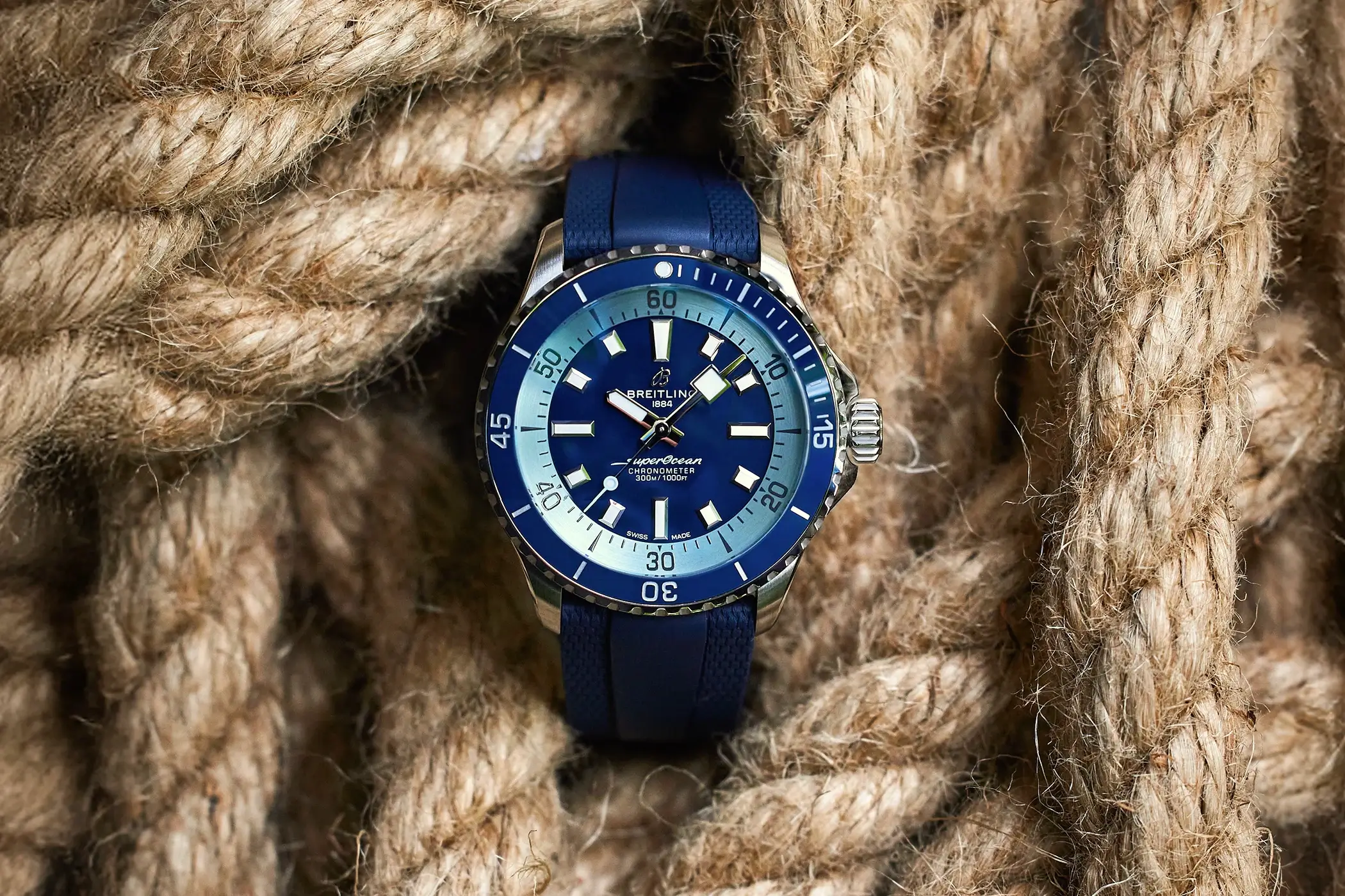 Die Breitling Superocean Sylt Limited Edition Referenz A173759A1C1S1 in der Frontalansicht.