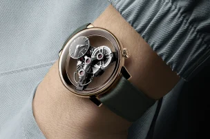 Die MB&F Special Project SP One am Handgelenk.