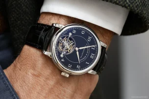 Die A. Lange & Söhne 1815 Tourbillon Ref. 730.094F am Handgelenk.