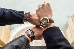 Ein Wristshot von drei Handgelenken, darunter eines mit der Radiomir Annual Calendar Platinumtech während der Panerai Experience.