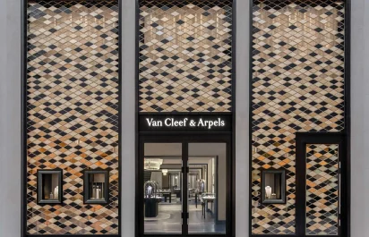 Boutique von Van Cleef & Arpels in Hamburg außen