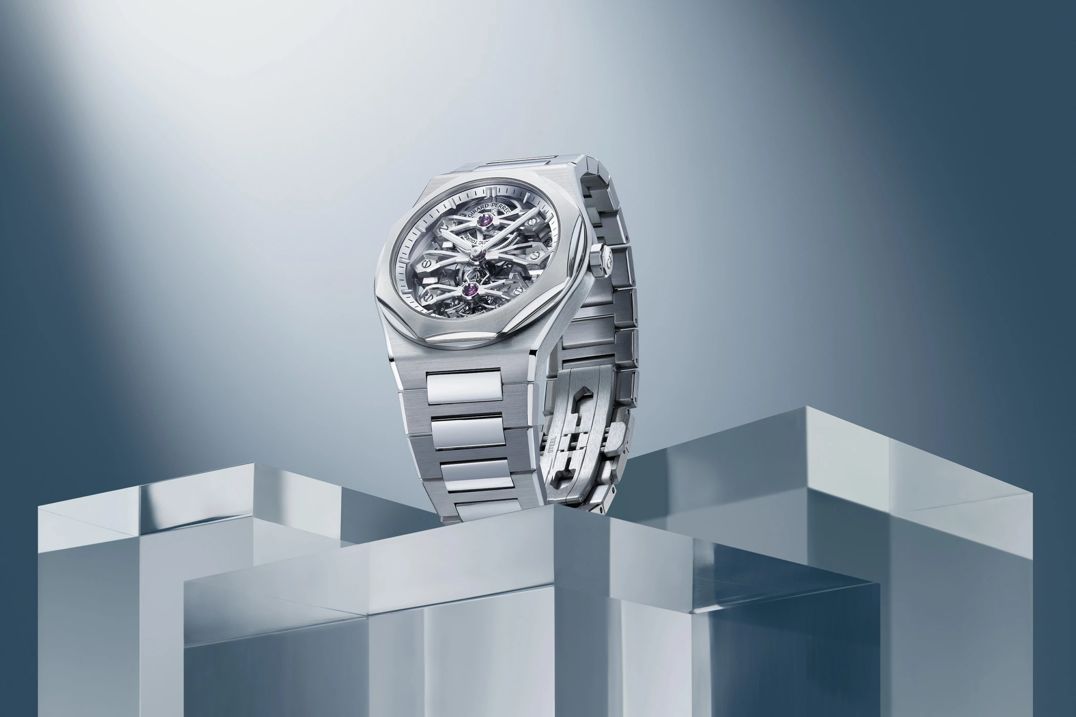 Limitierte Laureato Three Gold Bridges von Girard-Perregaux
