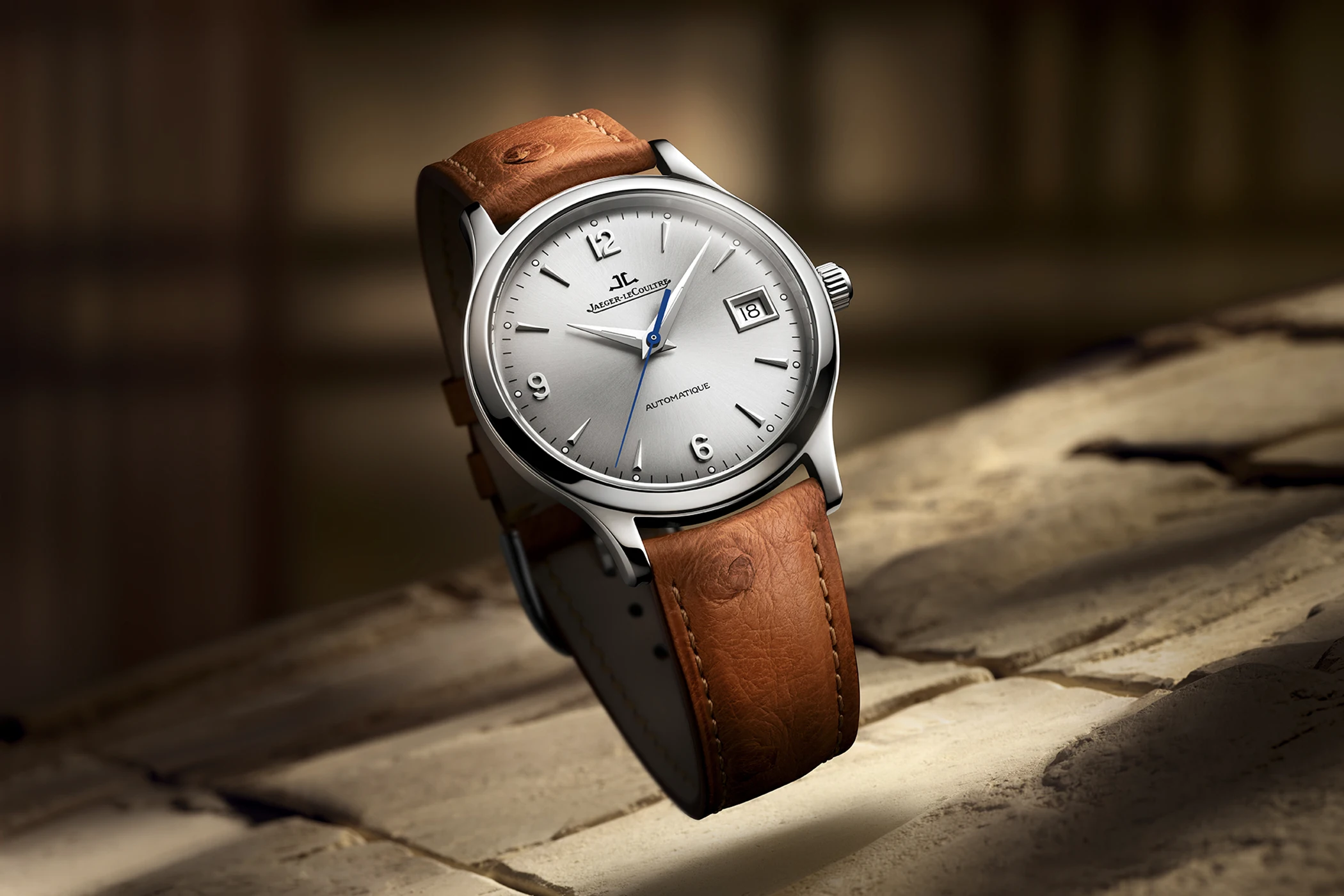 Die Jaeger-LeCoultre Master Control Classic Ref. Q4008520 von vorn.