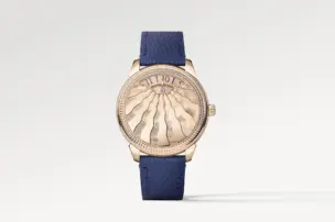 Die Louis Vuitton Tambour Convergence Ref. W9PG21 von vorn.