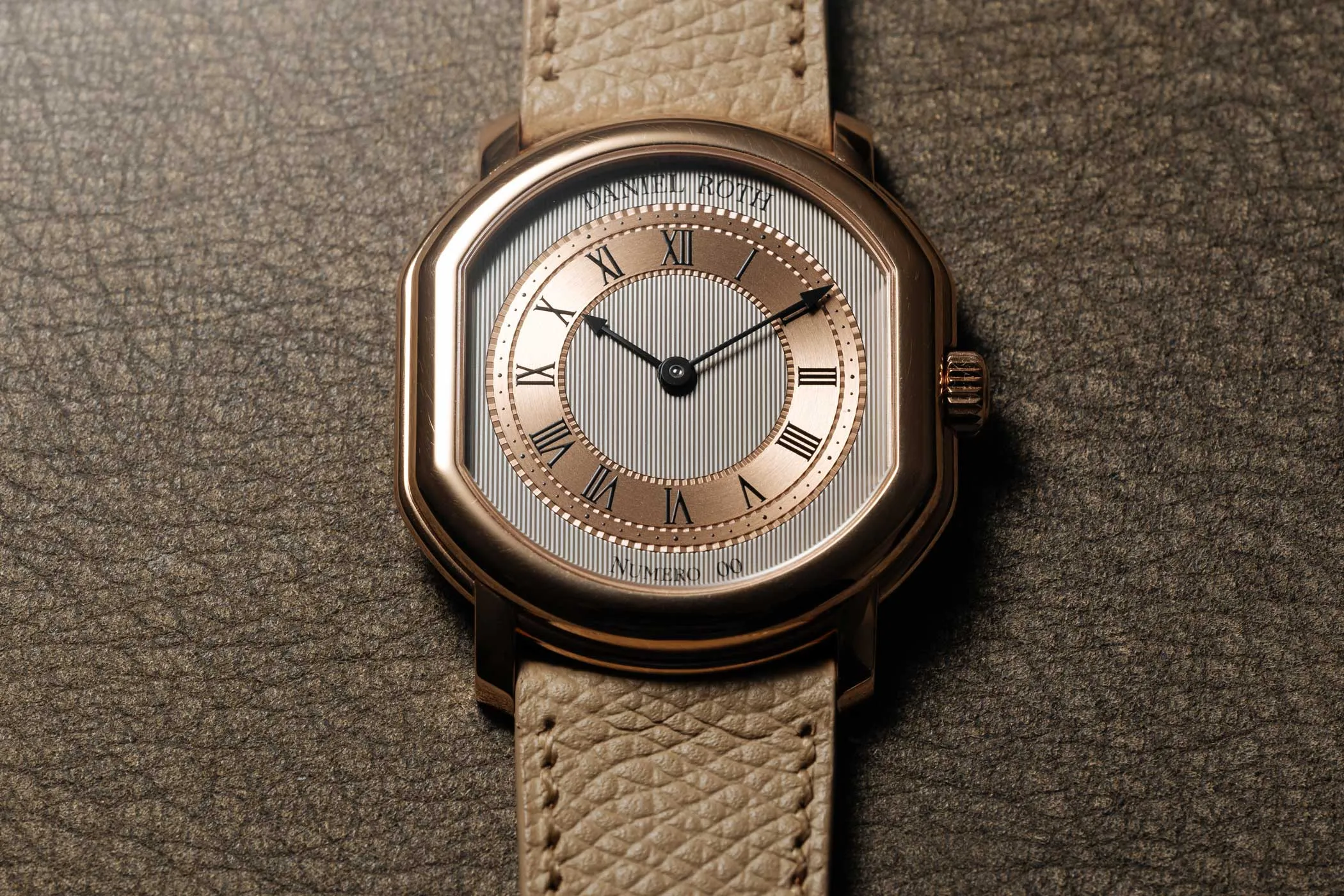 Extra Plat Rose Gold von Daniel Roth