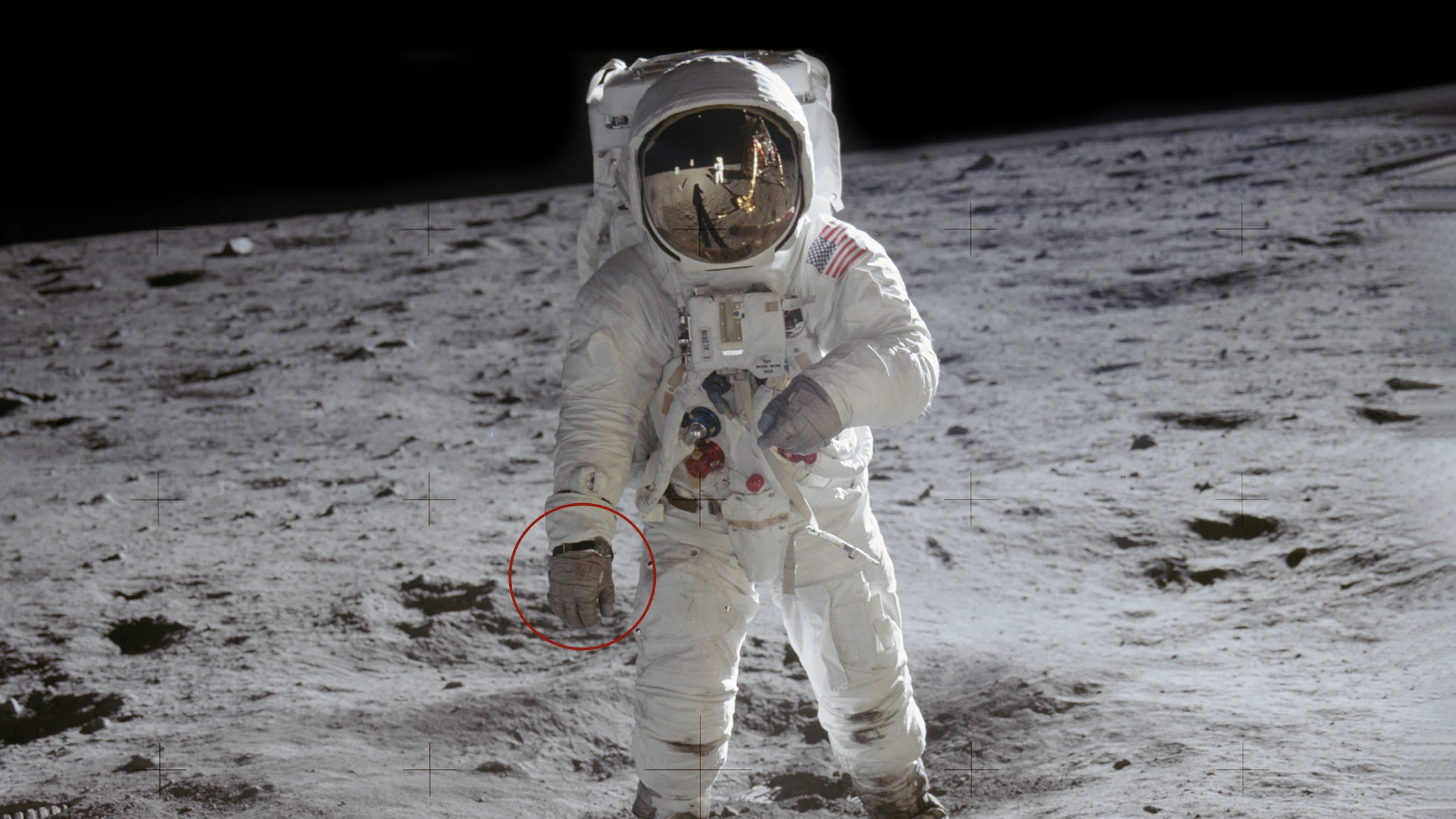 Uhren im Weltraum: die Omega Speedmaster Professional Ref 105-012, getragen von Buzz Aldrin auf dem Mond.