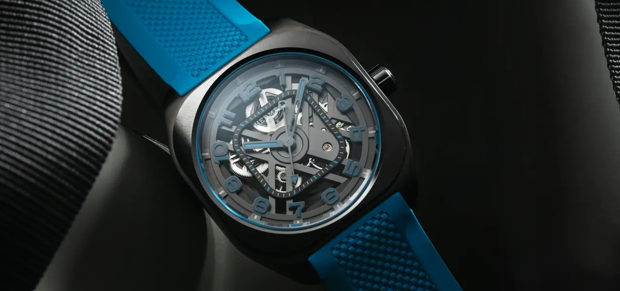 Die blaue Version der Hermès H08 Squelette.