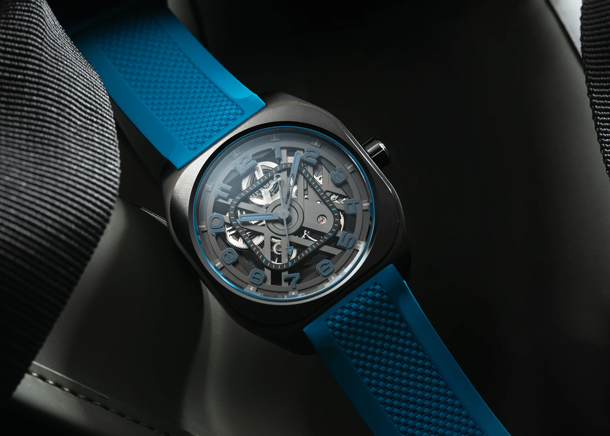 Die blaue Version der Hermès H08 Squelette.