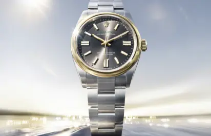 Die Rolex Oyster Perpetual 41 in Gelb-Rolesor ist von vorne zu sehen.