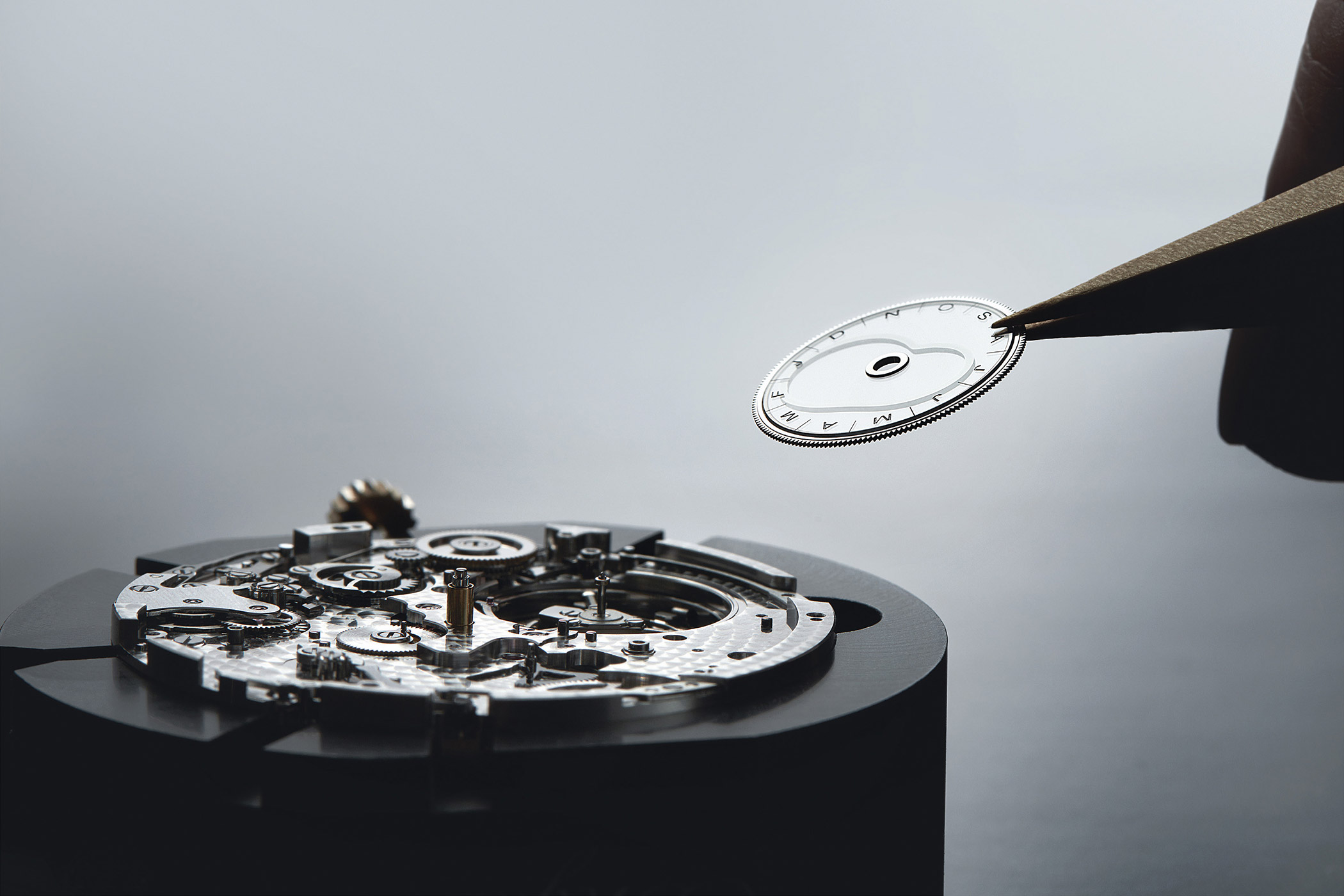 Breguet Marine Tourbillon Équation Marchante 5887 | Swisswatches 