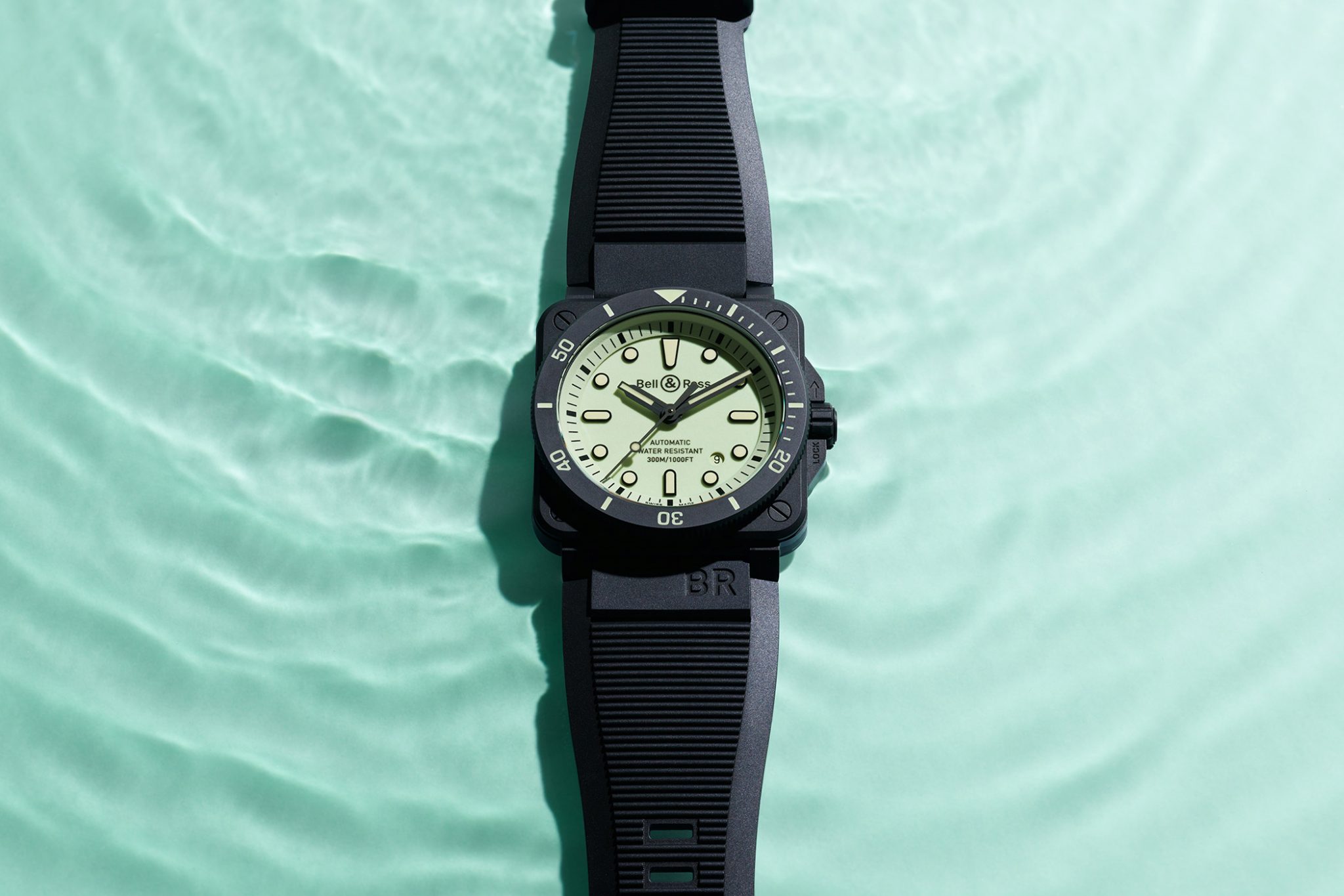 Bell-and-Ross-BR-03-92-Diver-Full-Lum-Water