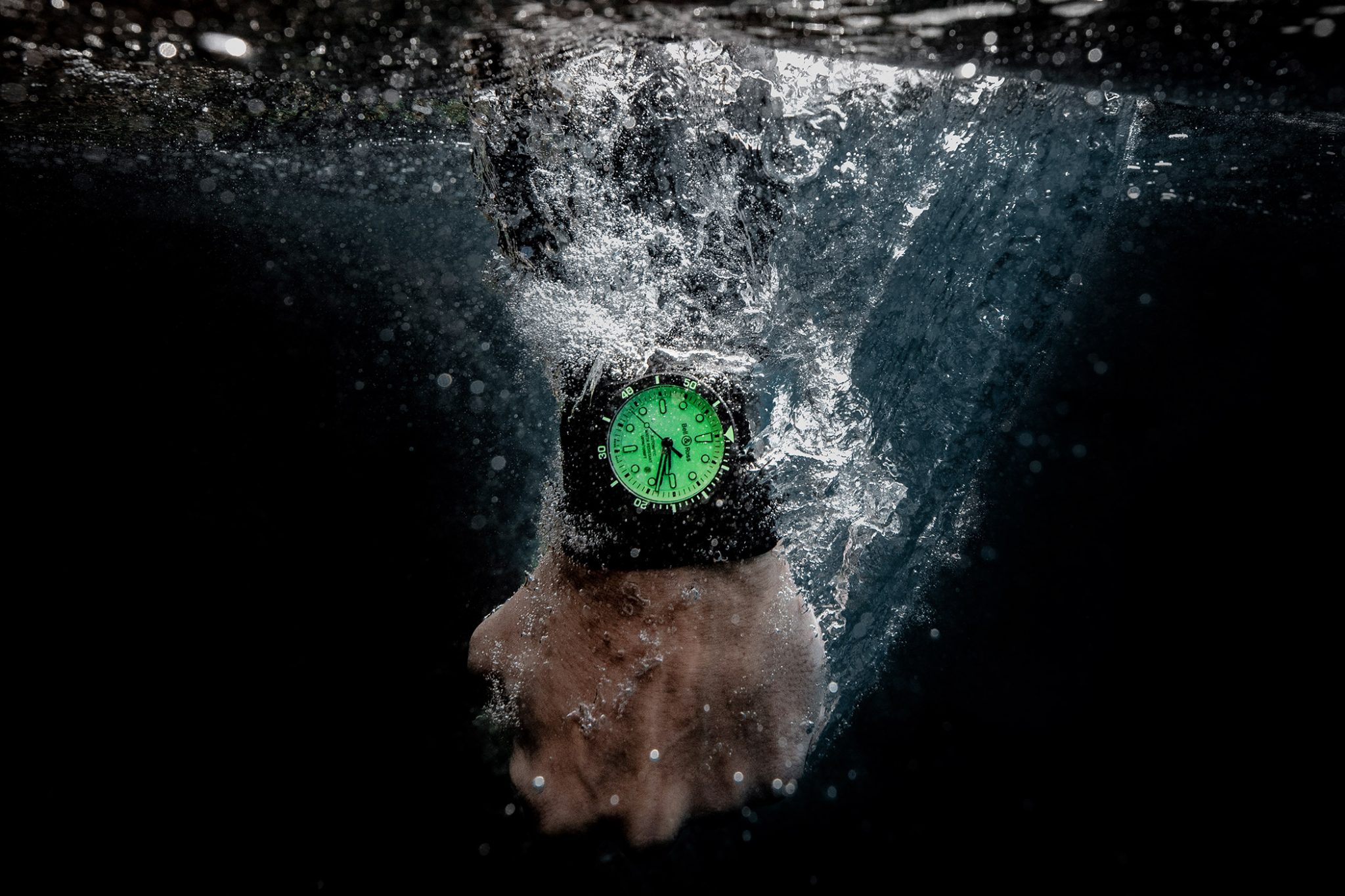 Bell-and-Ross-BR-03-92-Diver-Full-Lum-Wristshot-Water