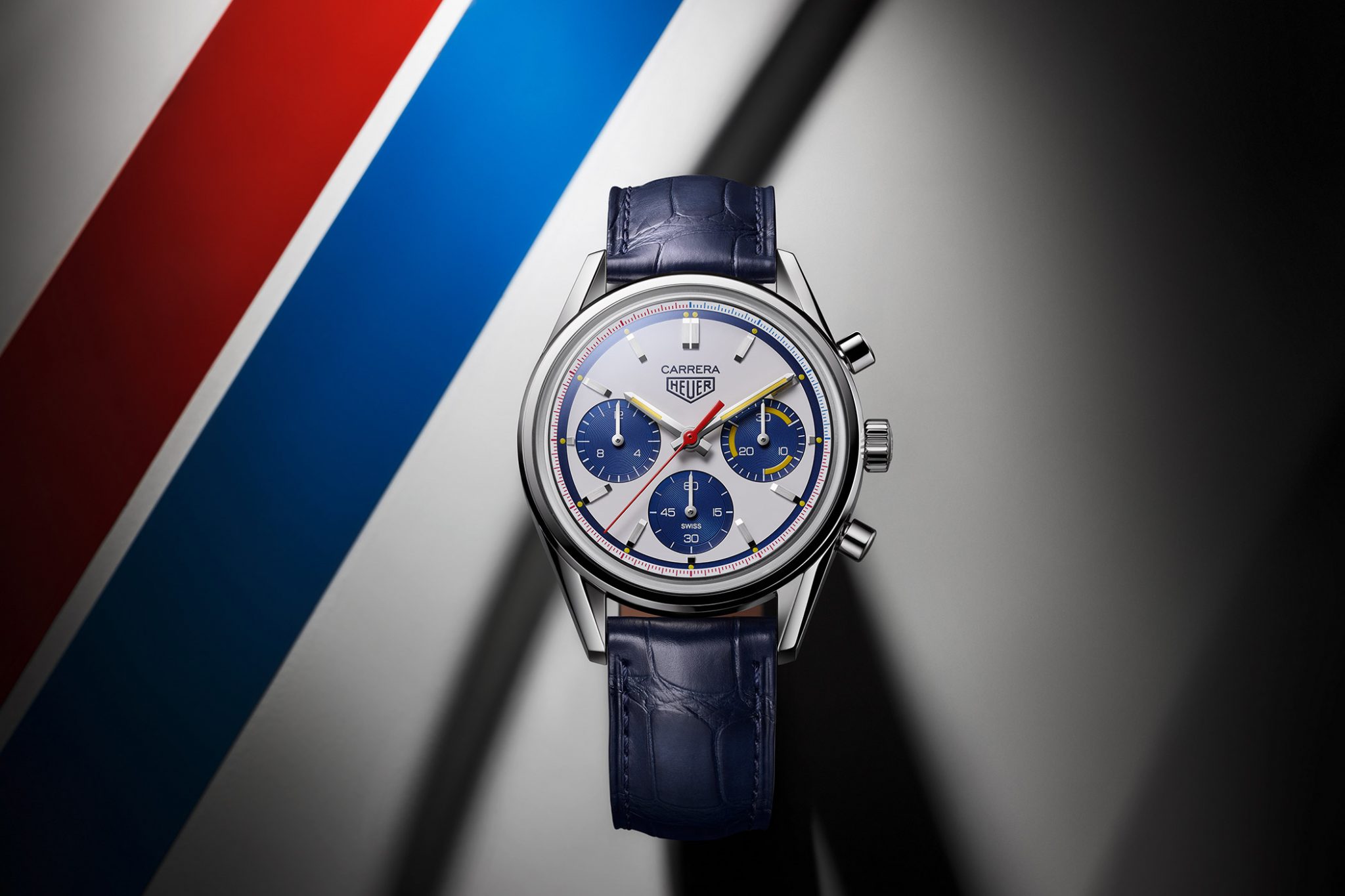 TAG-Heuer-Carrera-160-Years-Montreal-Limited-Edition-CBK221C.FC6488-01