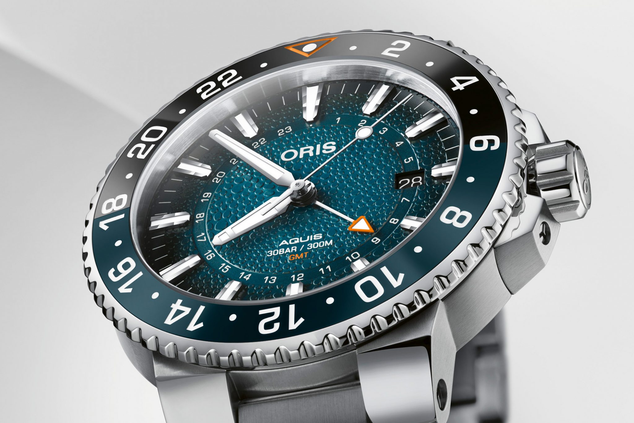 Oris-Aquis-GMT-Date-Whale-Shark-Limited-Edition-01-798-7754-4175-Set-Zifferblatt