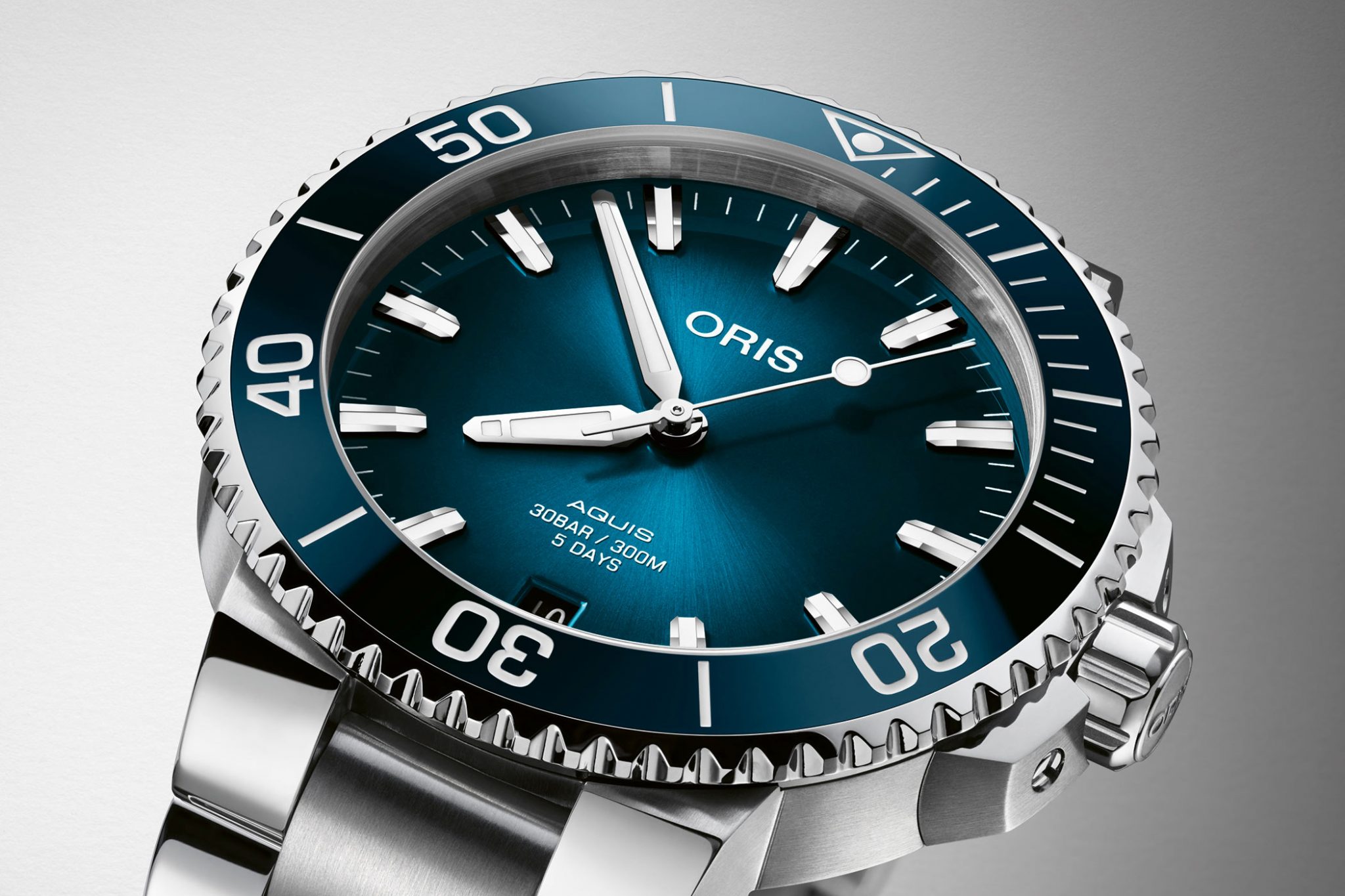 ORIS-Aquis-Date-41.5mm-Blaues-Zifferblatt Kaliber 400 Calibre 400