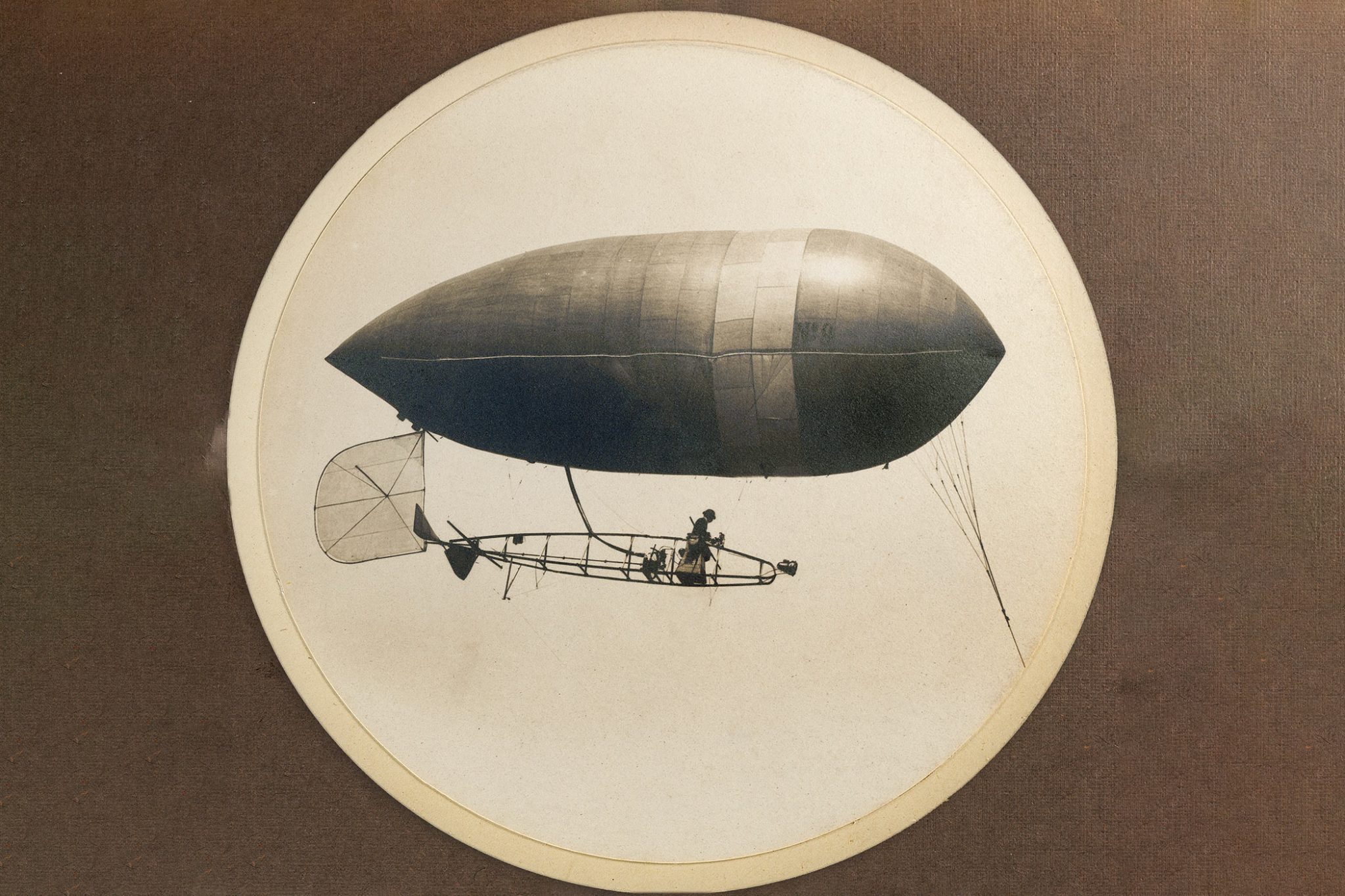 Alberto-Santos-Dumont-Testflug-Zeppelin-2