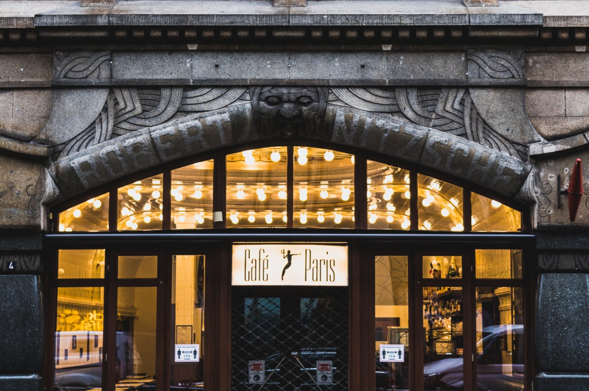 Patek-Philippe-Boutique-Hamburg-Wempe-Cafe-Paris-Exterior-Sign