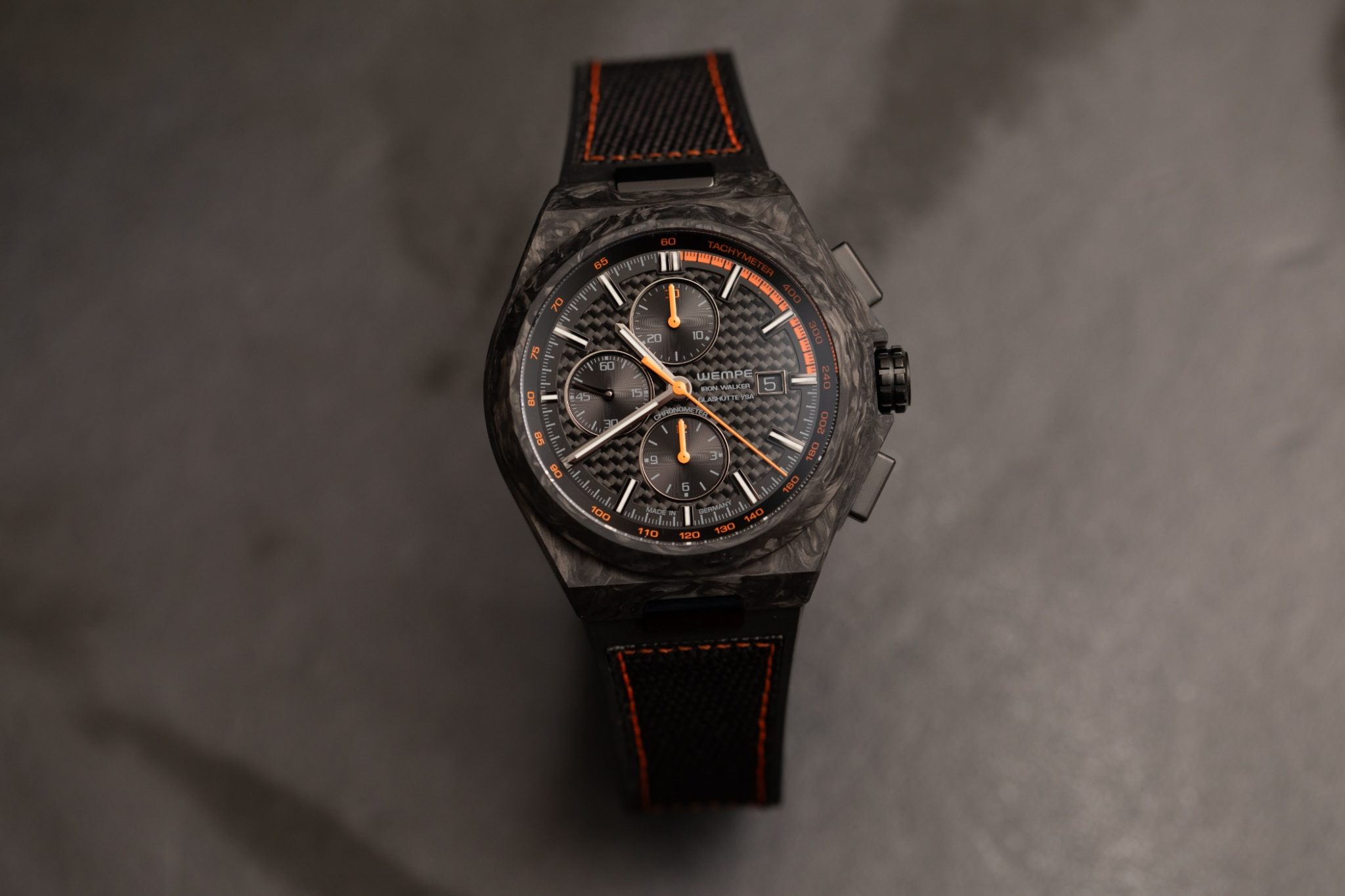wempe-iron-walker-chronograph-46-carbon-WI690011-orange-front