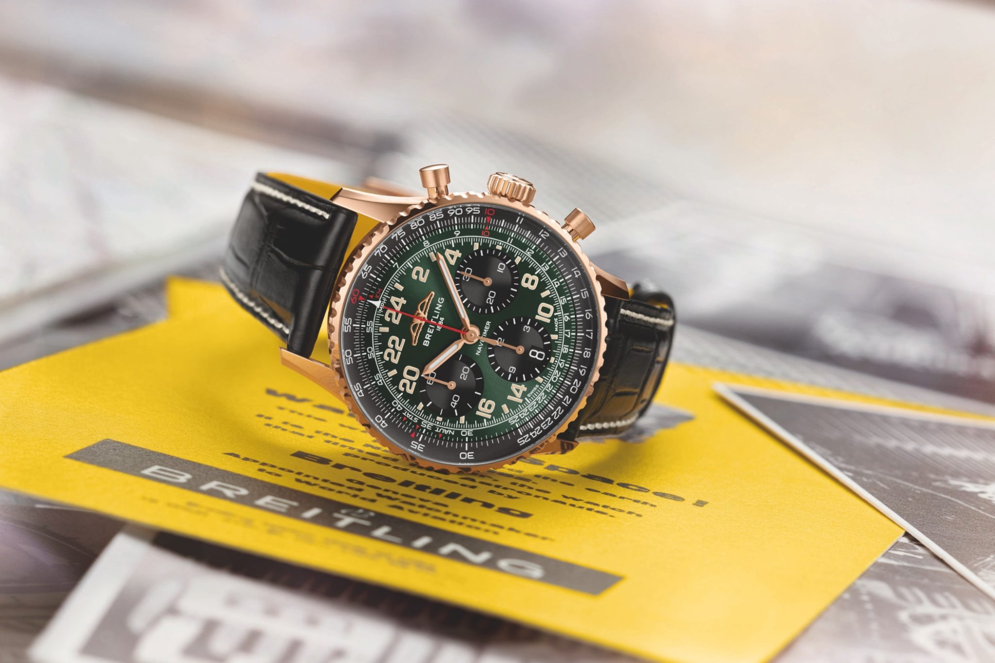 breitling-navitimer-b12-chronograph-41-cosmonaute-limited-edition-green