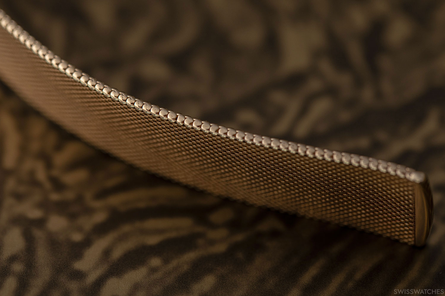 piaget-limelight-gala-gold-armband-details
