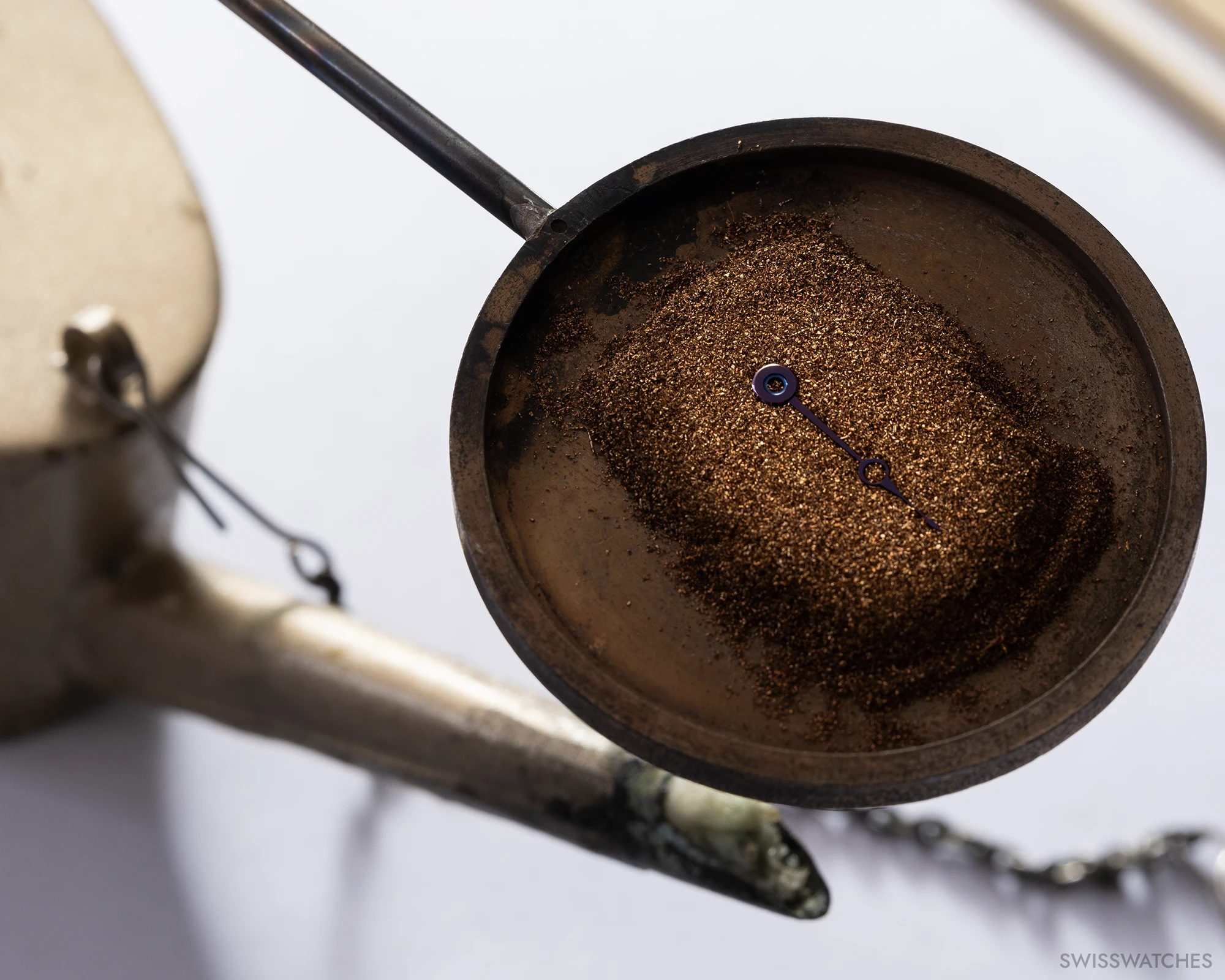 breguet-manufaktur-handgeblaeute-zeiger