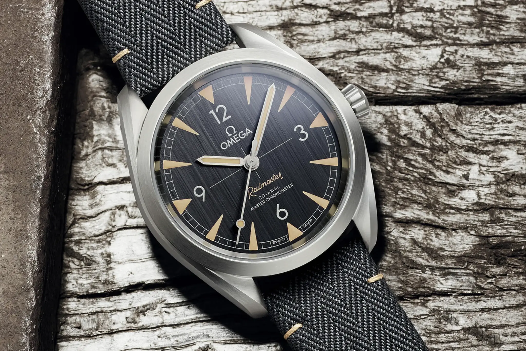 Die Omega Seamaster Railmaster Ref. 220.10.40.20.01.001