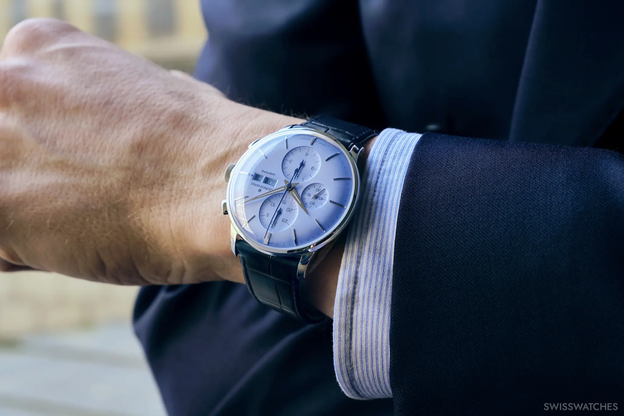 wempe-signatur-collection-x-junghans-meister-chronoscope-ref-jh160059-am-handgelenk-6