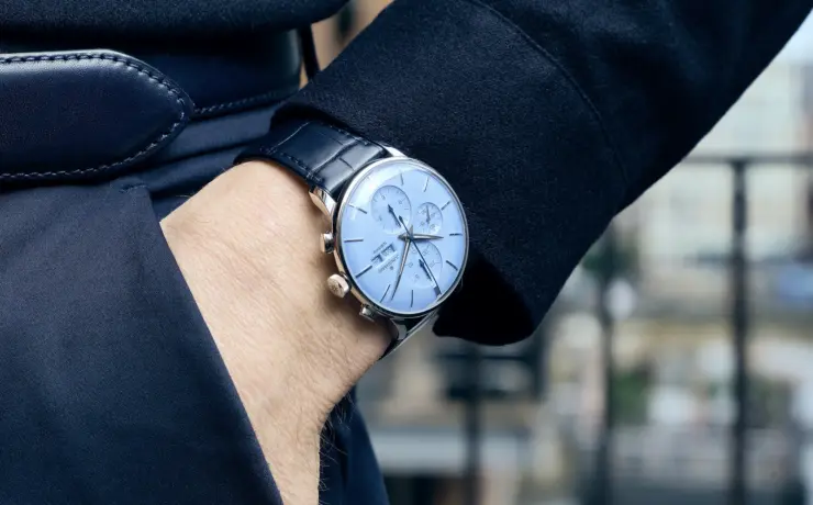 wempe-signatur-collection-x-junghans-meister-chronoscope-ref-jh160059-am-handgelenk-9